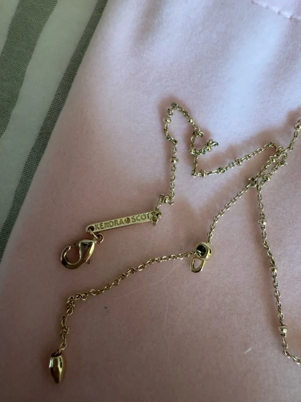 Kendra Scott Gold Necklace with Fuchsia Druzy Pendant - Picture 4 of 5